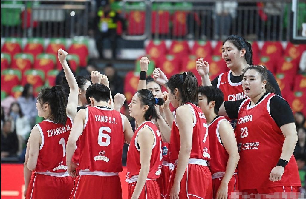 乐鱼体育-这4号位新人太拉胯？全场4中0+3失误，连罚球都不中，比张茹还差